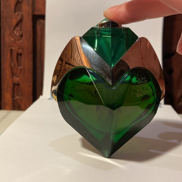 Aura Mugler Crystal Heart 1oz Perfume Bottle - Picture 6 of 11